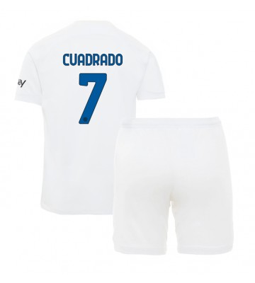 Inter Milan Juan Cuadrado #7 Replika Babytøj Udebanesæt Børn 2023-24 Kortærmet (+ Korte bukser)